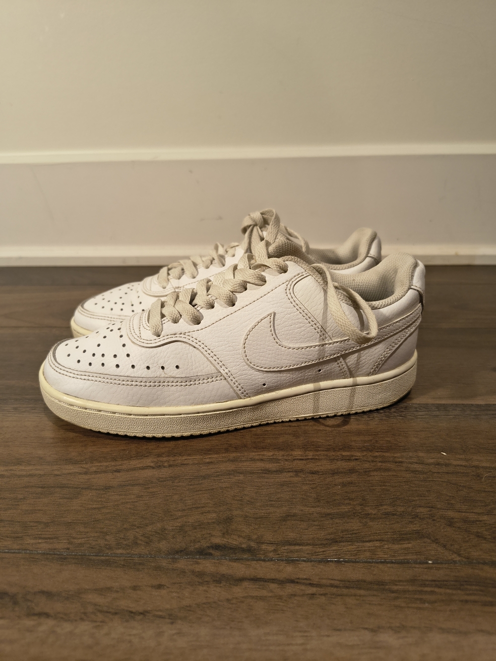 Nike Court Vision Low Triple White Sneakers Women’s 6.5 CD5434-100
